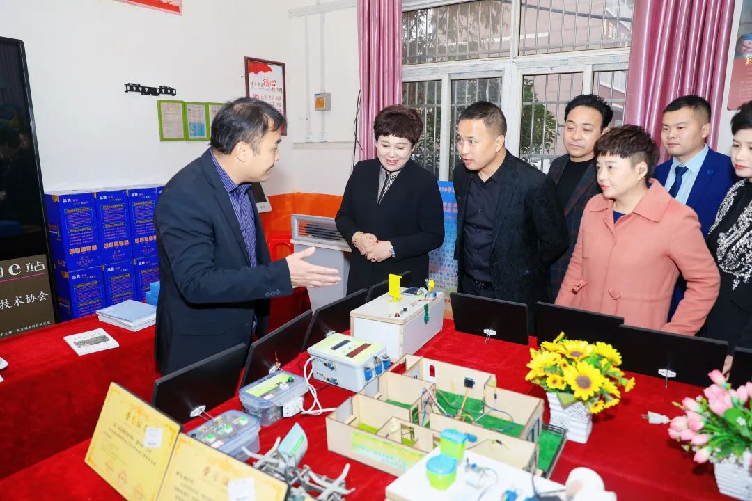 第225所 安徽省阜阳市颍泉区伍明尚赫郭振小学
